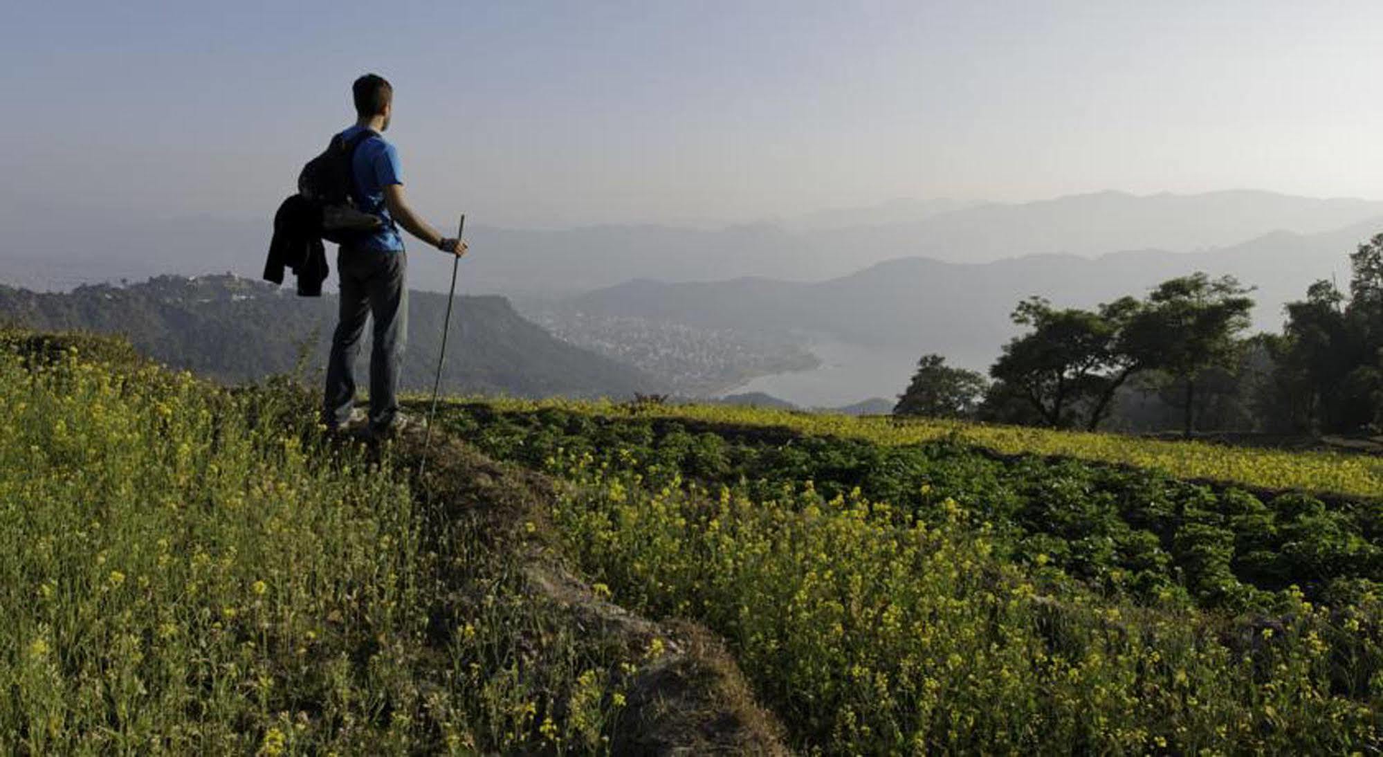 Sarangkot Sherpa Resort P Ltd Покхара Екстер'єр фото